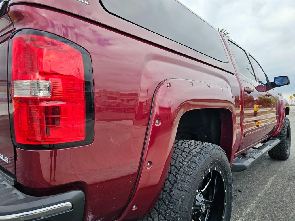 GMC Sierra 1500 Vehicle Full-screen Gallery Image 13