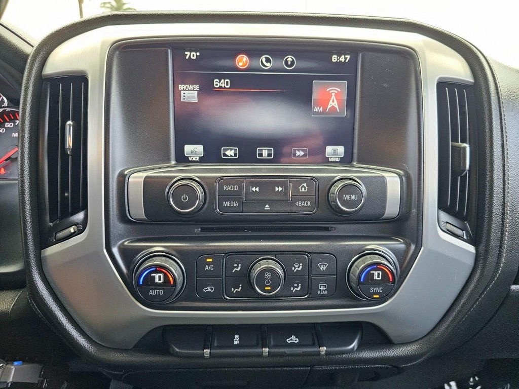 GMC Sierra 1500 Vehicle Full-screen Gallery Image 24