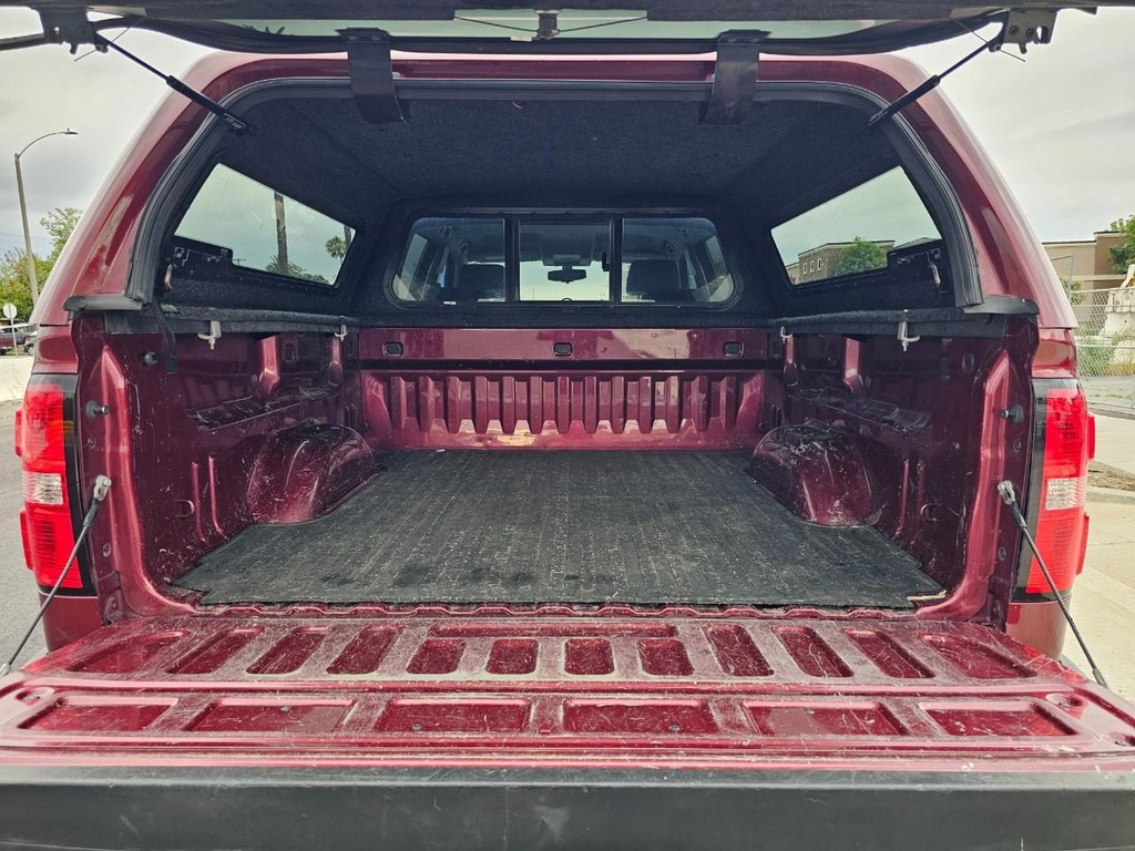 GMC Sierra 1500 Vehicle Full-screen Gallery Image 35