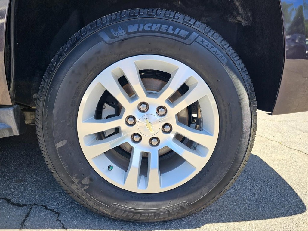 Chevrolet Tahoe Vehicle Full-screen Gallery Image 18