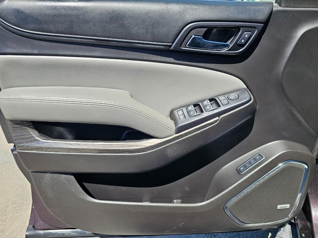 Chevrolet Tahoe Vehicle Full-screen Gallery Image 19