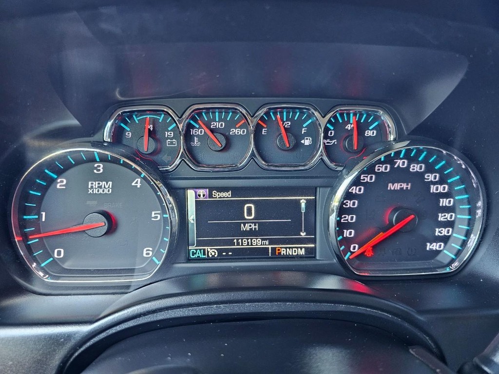 Chevrolet Tahoe Vehicle Full-screen Gallery Image 22