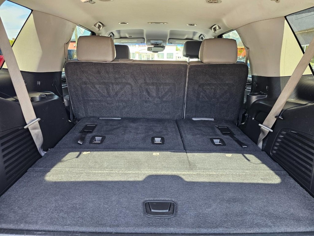 Chevrolet Tahoe Vehicle Full-screen Gallery Image 34