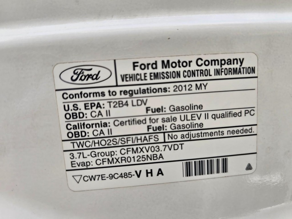 Ford Mustang Vehicle Full-screen Gallery Image 29