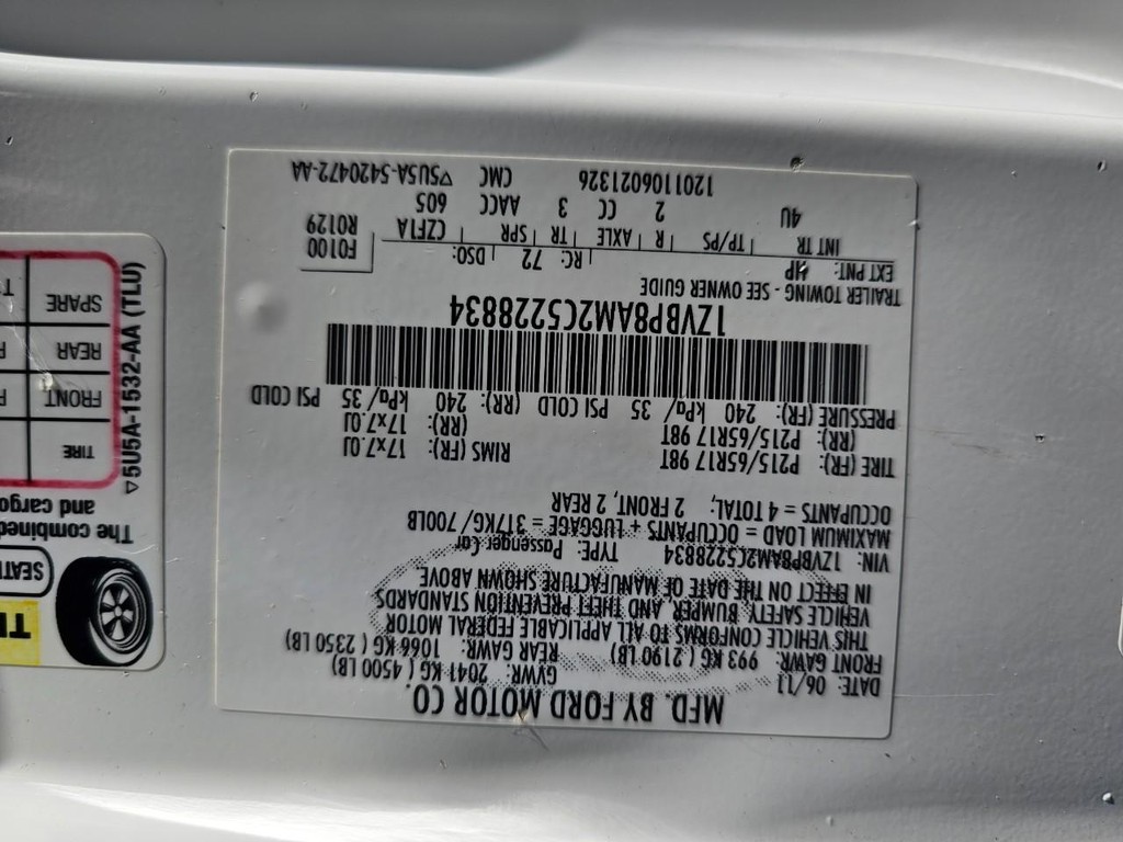 Ford Mustang Vehicle Full-screen Gallery Image 31