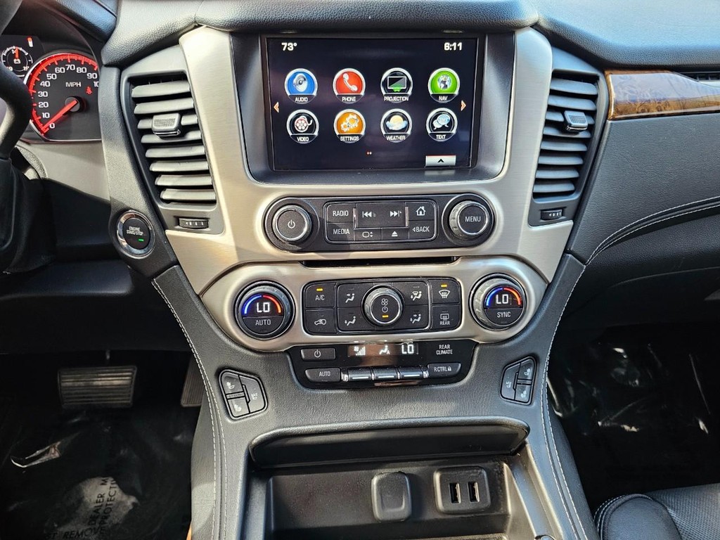 GMC Yukon XL Vehicle Full-screen Gallery Image 22