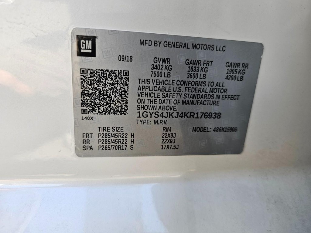 Cadillac Escalade ESV Vehicle Full-screen Gallery Image 43