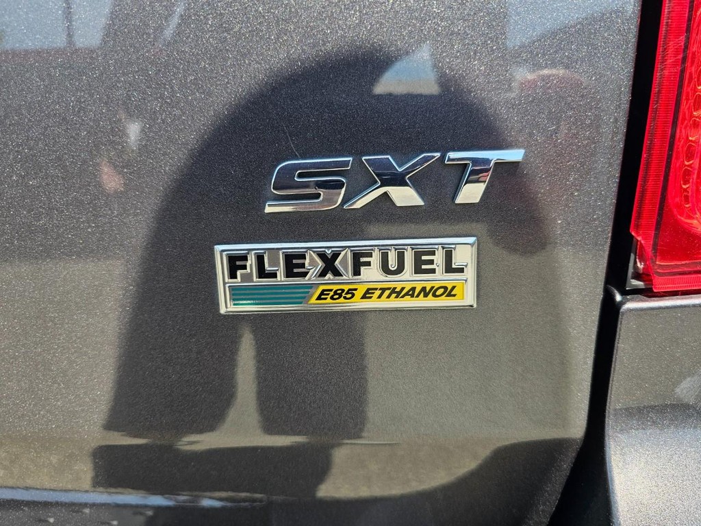 Dodge Grand Caravan Vehicle Full-screen Gallery Image 31