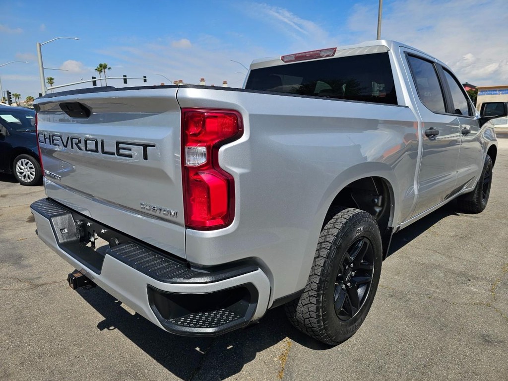 Chevrolet Silverado 1500 Vehicle Full-screen Gallery Image 6