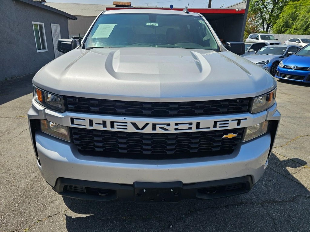 Chevrolet Silverado 1500 Vehicle Full-screen Gallery Image 9