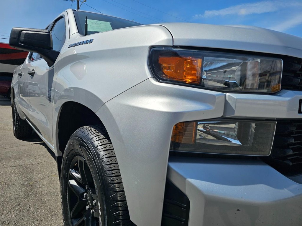 Chevrolet Silverado 1500 Vehicle Full-screen Gallery Image 10