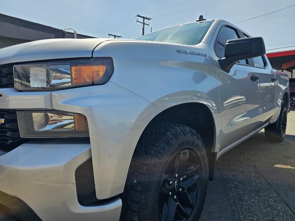 Chevrolet Silverado 1500 Vehicle Full-screen Gallery Image 11