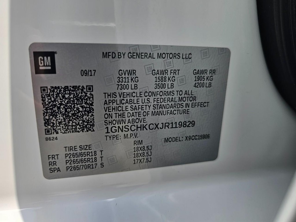 Chevrolet Suburban Vehicle Full-screen Gallery Image 39