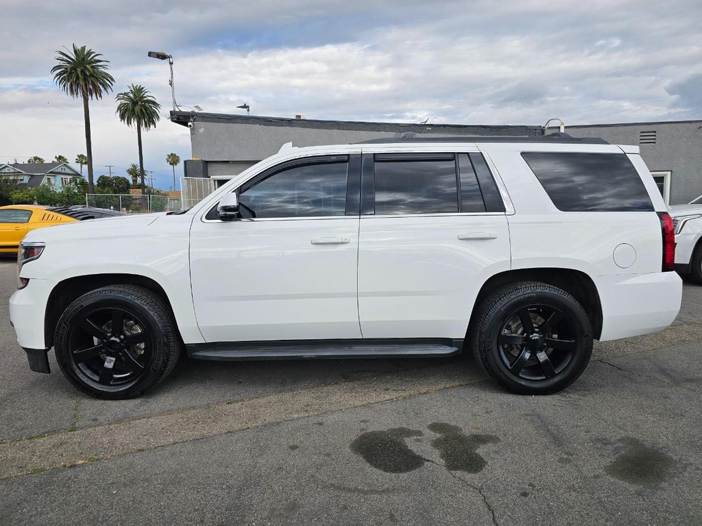 Chevrolet Tahoe Vehicle Full-screen Gallery Image 3