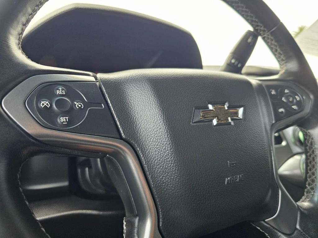 Chevrolet Tahoe Vehicle Full-screen Gallery Image 21