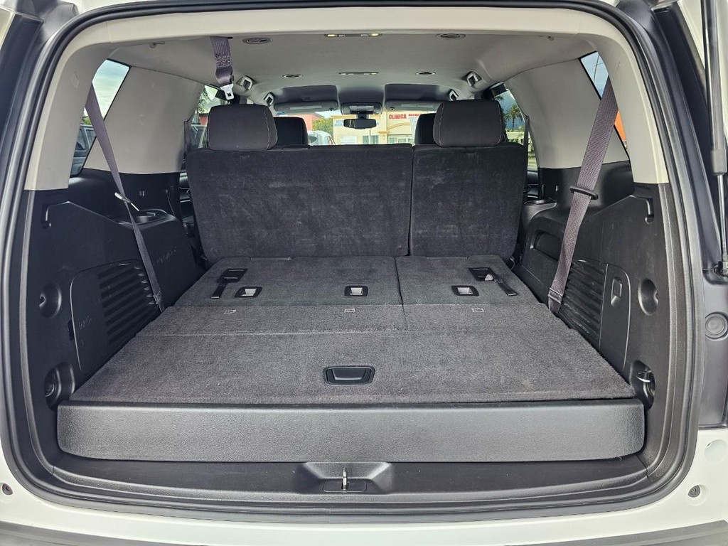 Chevrolet Tahoe Vehicle Full-screen Gallery Image 36