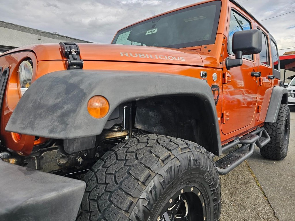 Jeep Wrangler Unlimited Vehicle Full-screen Gallery Image 12