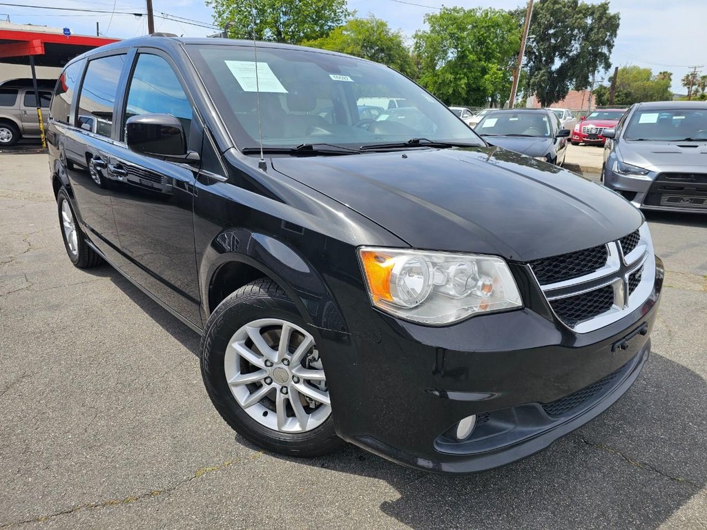 Dodge Grand Caravan Vehicle Full-screen Gallery Image 8