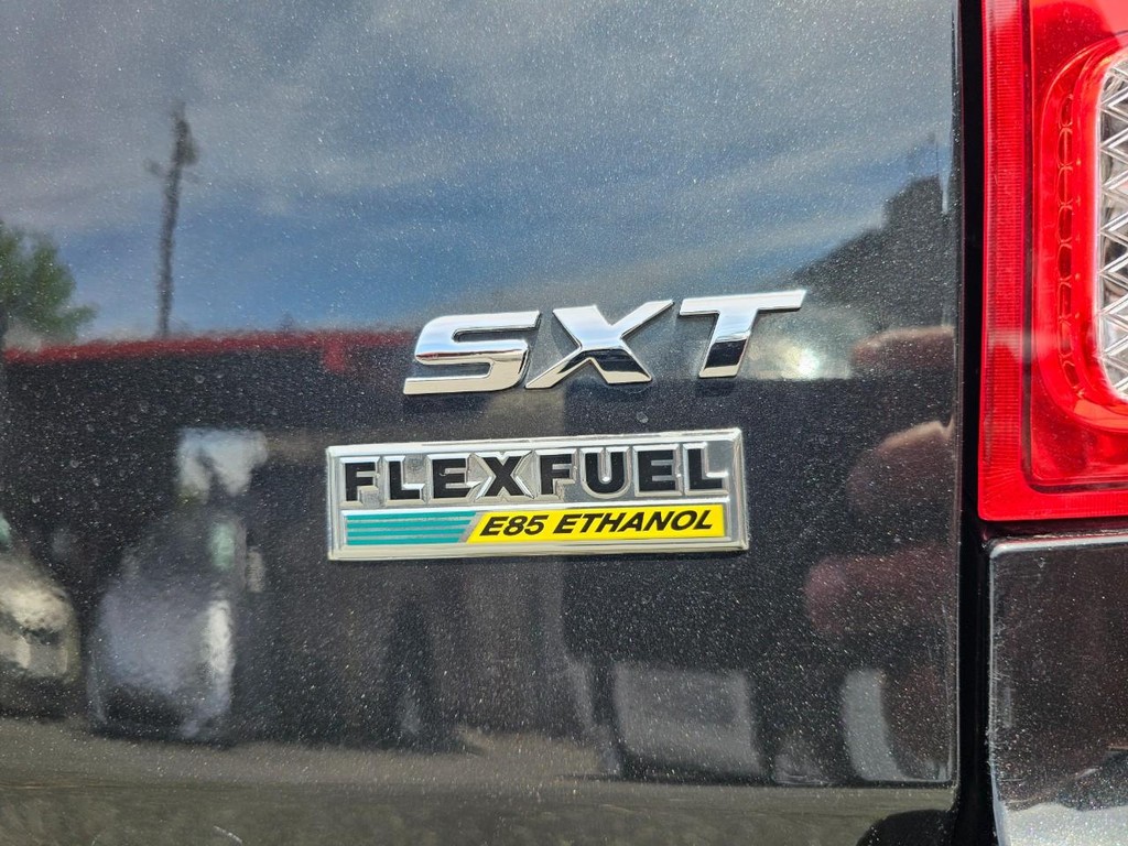 Dodge Grand Caravan Vehicle Full-screen Gallery Image 14