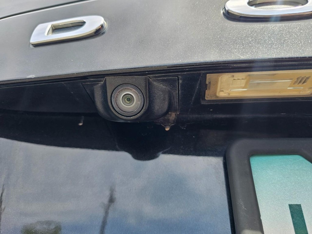 Dodge Grand Caravan Vehicle Full-screen Gallery Image 15