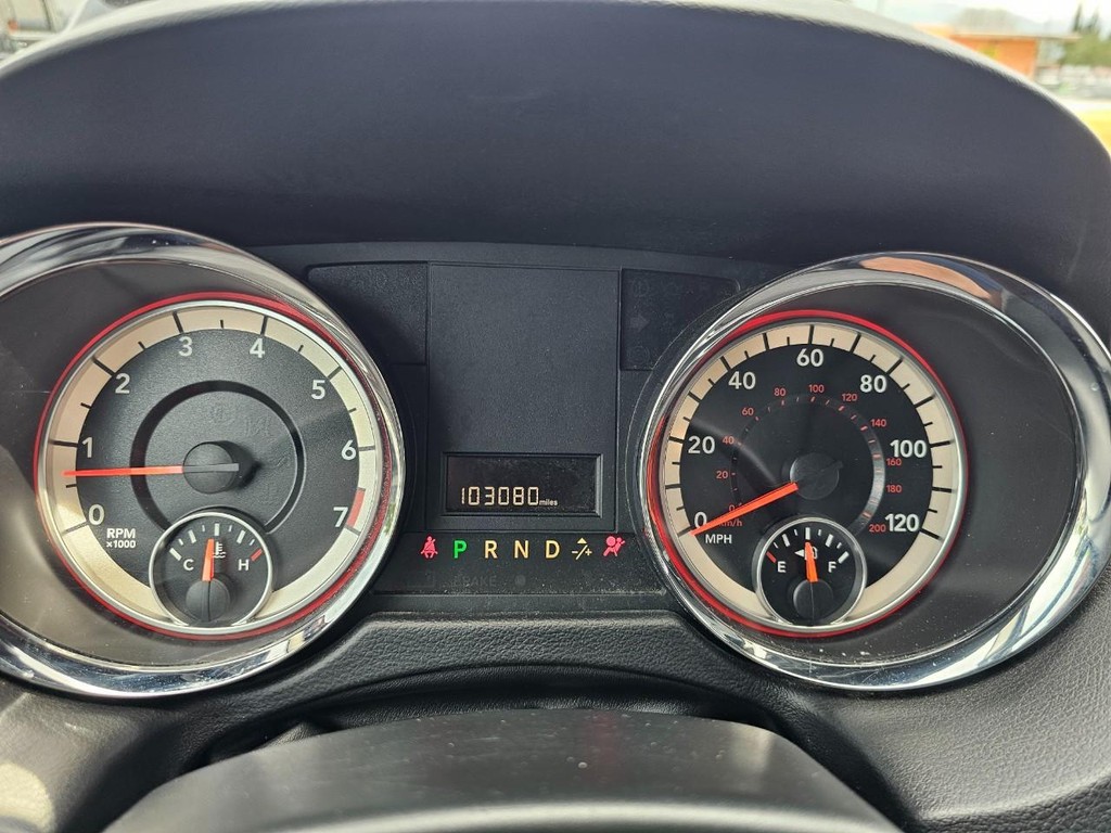 Dodge Grand Caravan Vehicle Full-screen Gallery Image 22