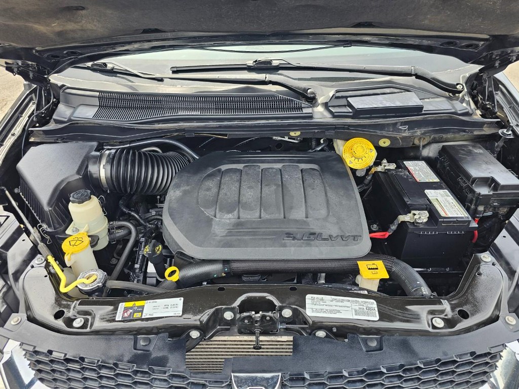 Dodge Grand Caravan Vehicle Full-screen Gallery Image 35