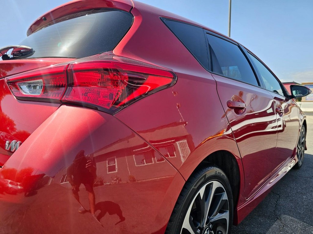 Toyota Corolla iM Vehicle Full-screen Gallery Image 13