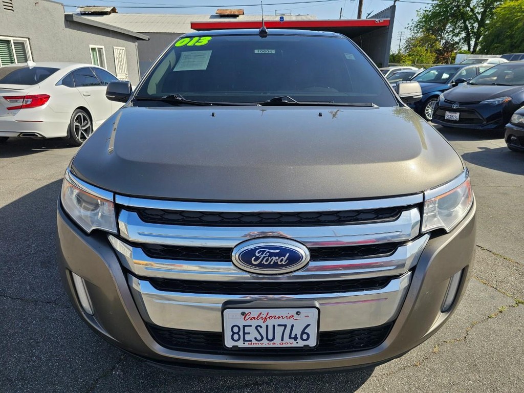 Ford Edge Vehicle Full-screen Gallery Image 9