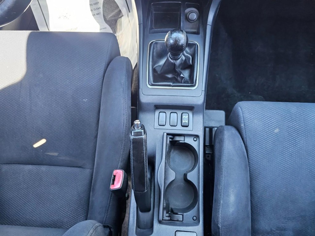 Mitsubishi Lancer Evolution Vehicle Full-screen Gallery Image 29