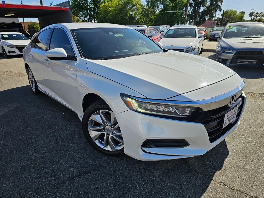 Honda Accord Sedan Vehicle Full-screen Gallery Image 7