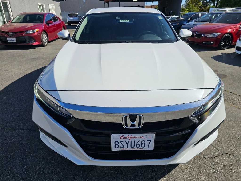 Honda Accord Sedan Vehicle Full-screen Gallery Image 8