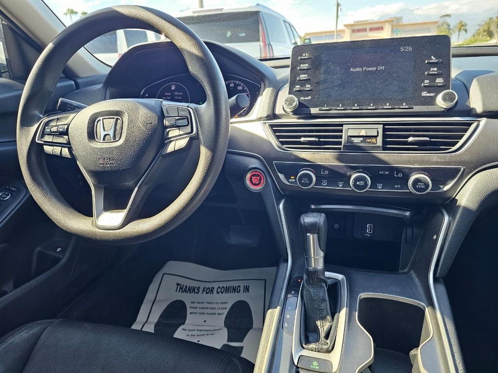 Honda Accord Sedan Vehicle Full-screen Gallery Image 27