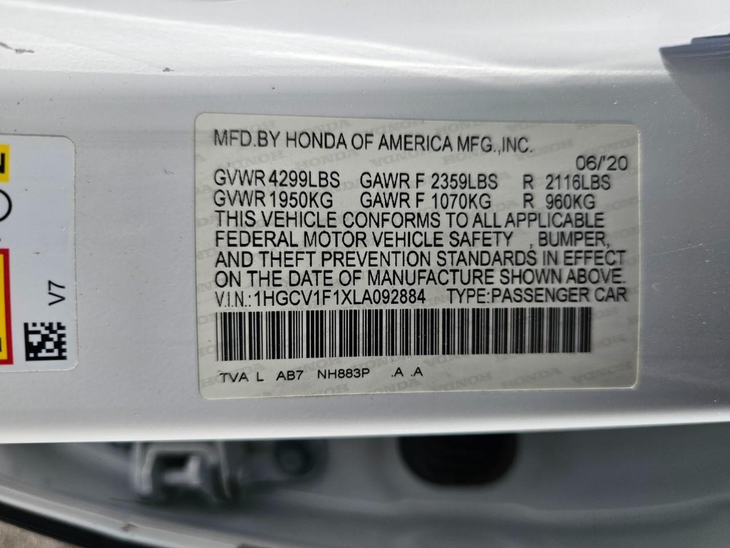 Honda Accord Sedan Vehicle Full-screen Gallery Image 34