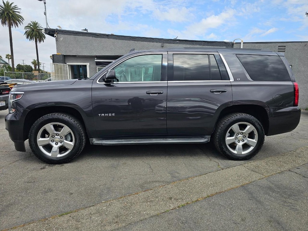 Chevrolet Tahoe Vehicle Full-screen Gallery Image 2