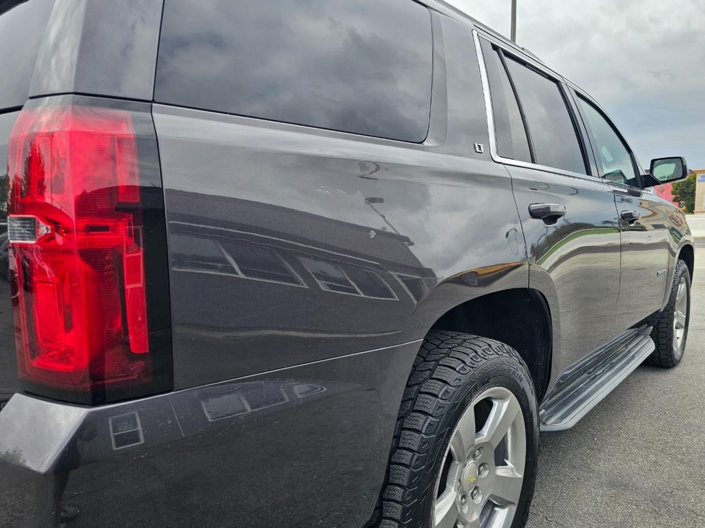 Chevrolet Tahoe Vehicle Full-screen Gallery Image 12