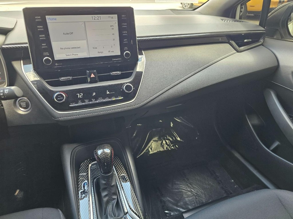 Toyota Corolla Hatchback Vehicle Full-screen Gallery Image 28