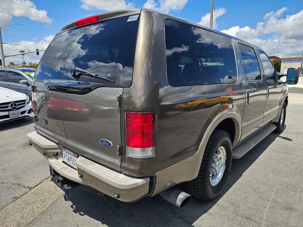 Ford Excursion Vehicle Full-screen Gallery Image 6
