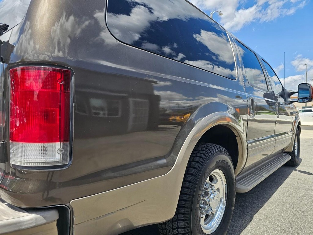 Ford Excursion Vehicle Full-screen Gallery Image 13