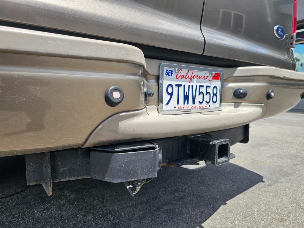 Ford Excursion Vehicle Full-screen Gallery Image 14