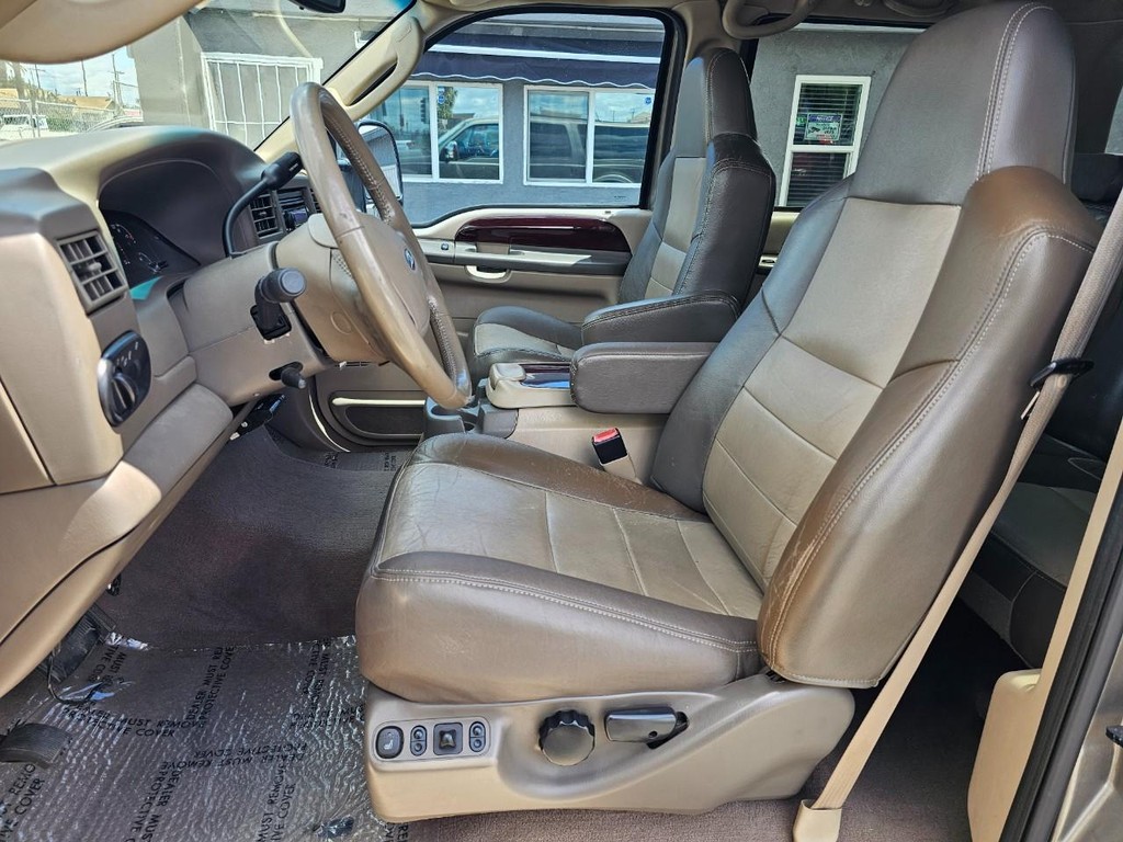 Ford Excursion Vehicle Full-screen Gallery Image 18