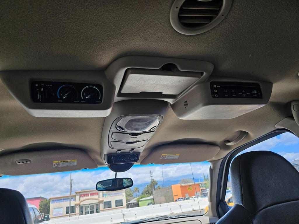 Ford Excursion Vehicle Full-screen Gallery Image 25