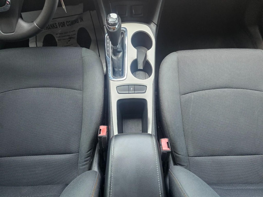 Chevrolet Cruze Vehicle Full-screen Gallery Image 31