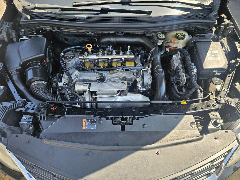 Chevrolet Cruze Vehicle Full-screen Gallery Image 34