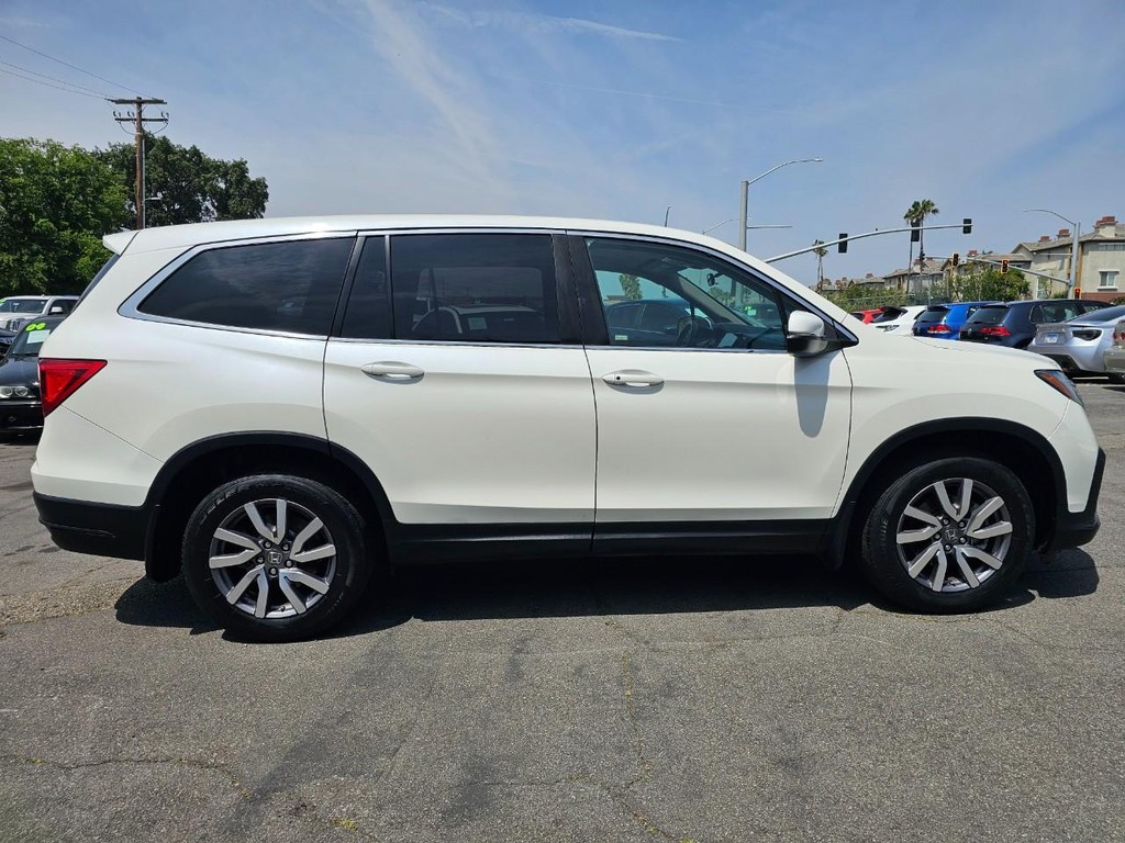 Honda Pilot Vehicle Full-screen Gallery Image 7