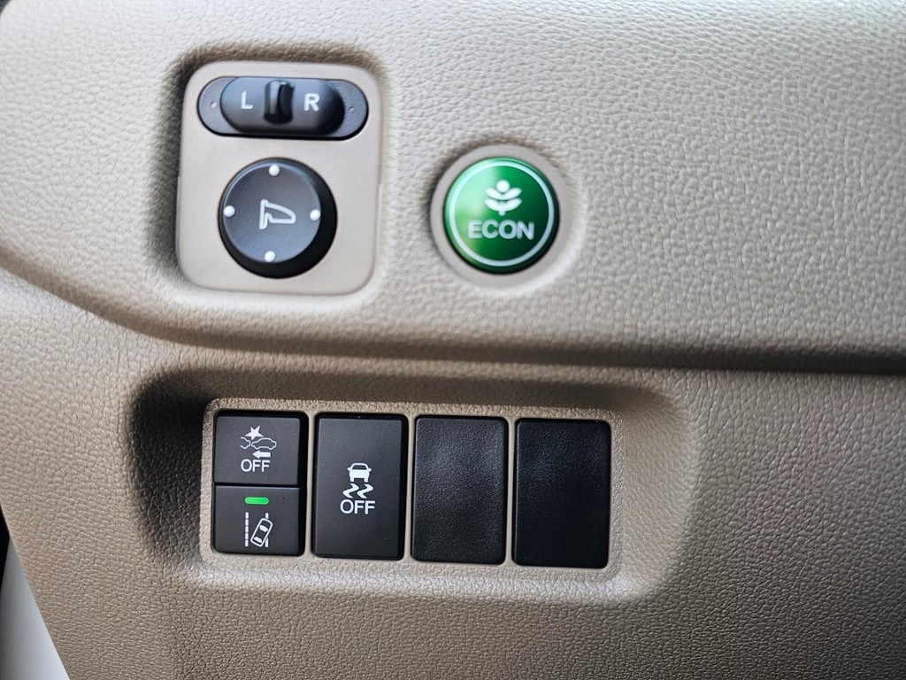 Honda Pilot Vehicle Full-screen Gallery Image 18