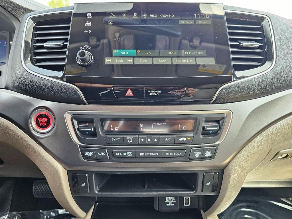 Honda Pilot Vehicle Full-screen Gallery Image 22