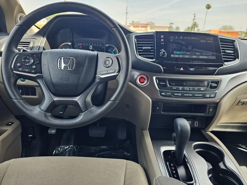 Honda Pilot Vehicle Full-screen Gallery Image 26