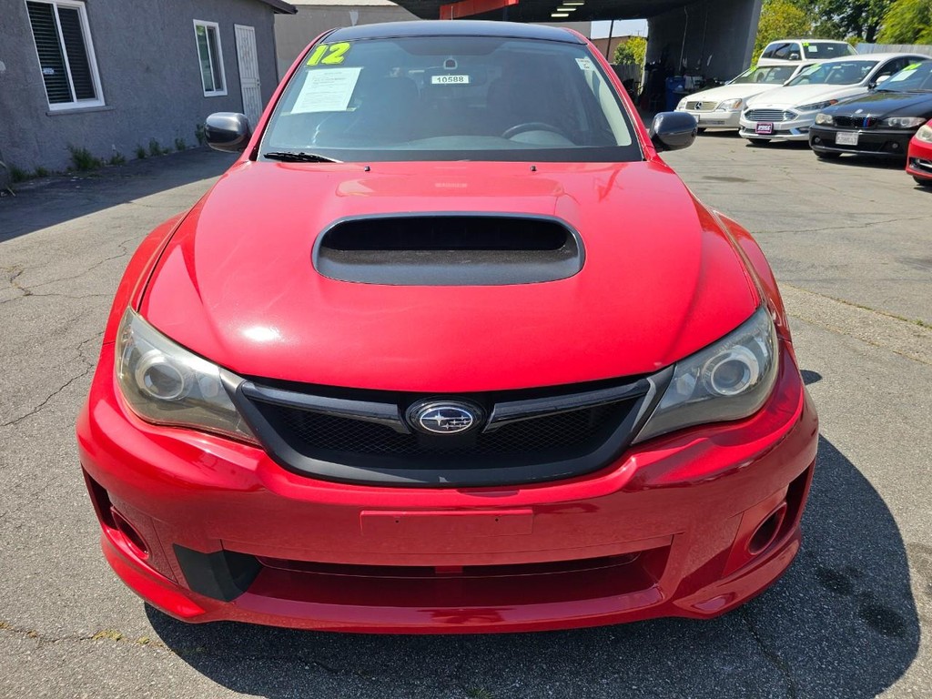 Subaru Impreza Wagon WRX Vehicle Full-screen Gallery Image 9