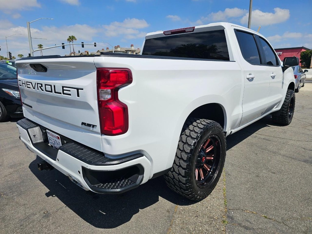 Chevrolet Silverado 1500 Vehicle Full-screen Gallery Image 5