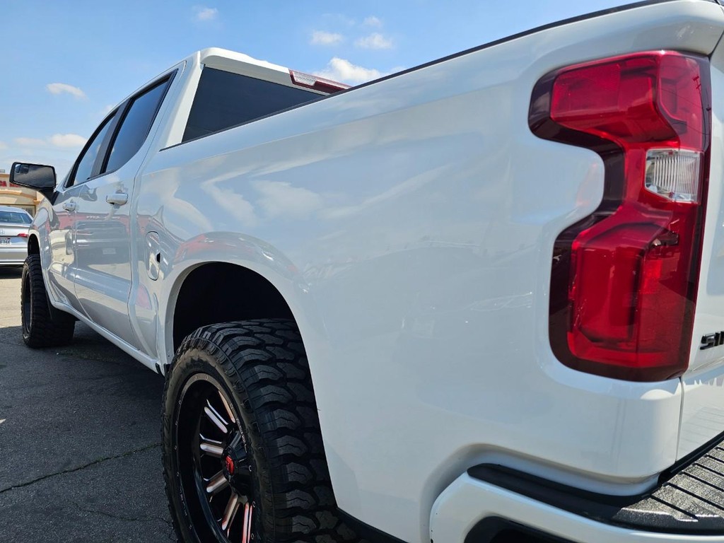 Chevrolet Silverado 1500 Vehicle Full-screen Gallery Image 11